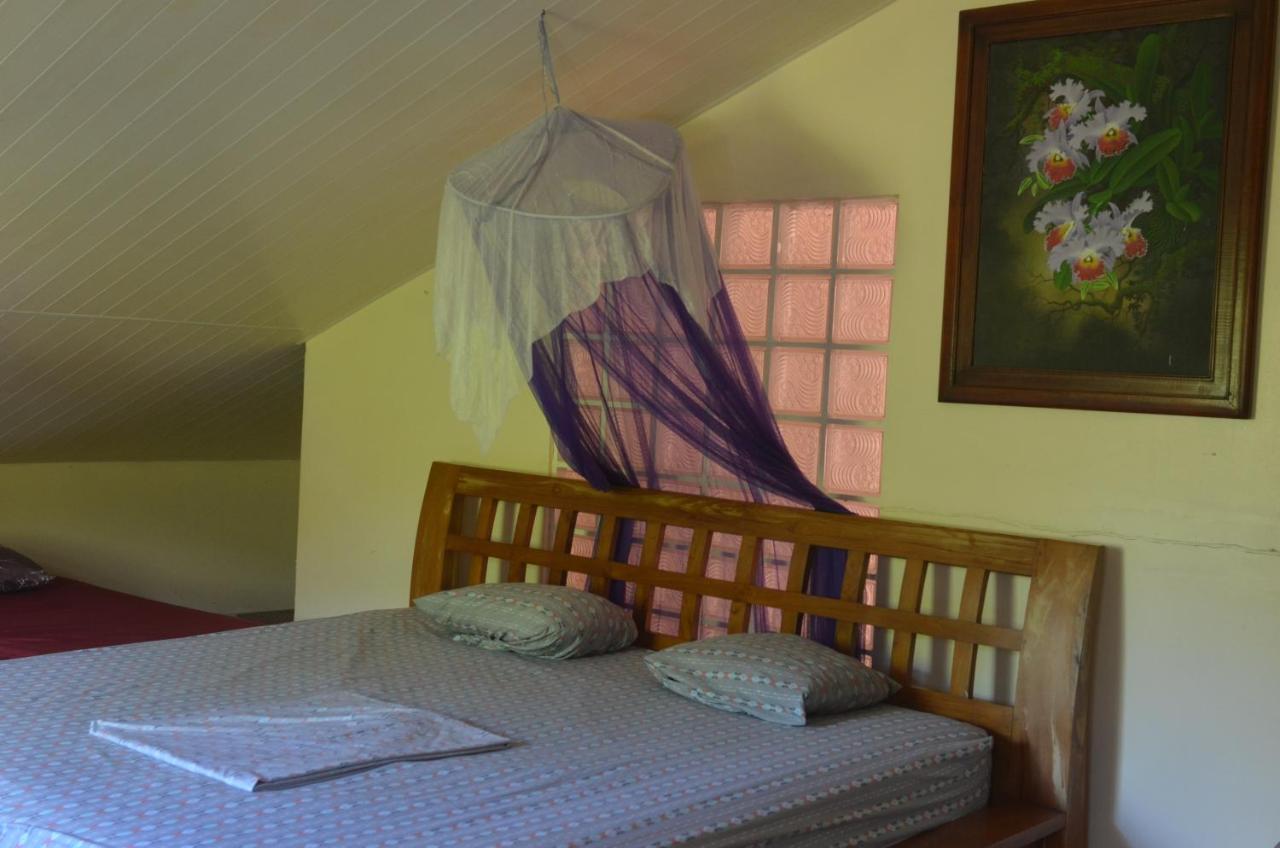 Fare Om Hotel Pihaena Exterior photo